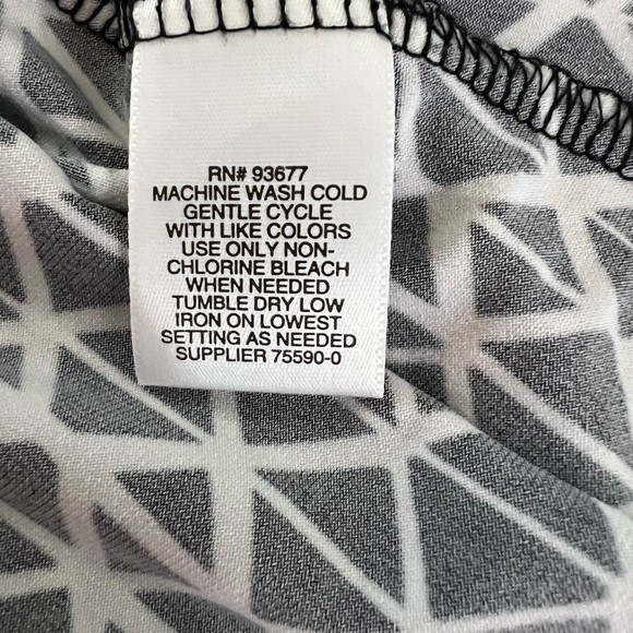 Like New “Liz Claiborne” Dress - Picture 6 of 9